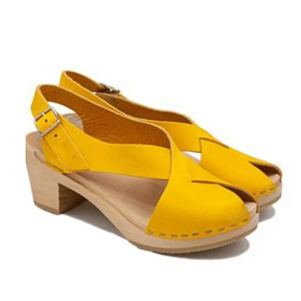 Plus Size Women Retro Open Toe Buckle Strap Clogs Chunky Heel Shoes